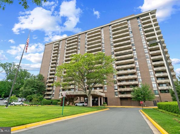 1800 Old Meadow Road 903, Mclean VA 22102
