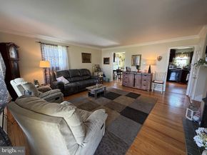 126 Dale Road, Willow Grove PA 19090