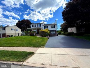 126 Dale Road, Willow Grove PA 19090