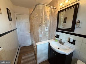 126 Dale Road, Willow Grove PA 19090