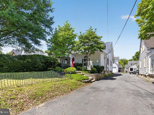 4415 Bradley Lane, Chevy Chase MD 20815