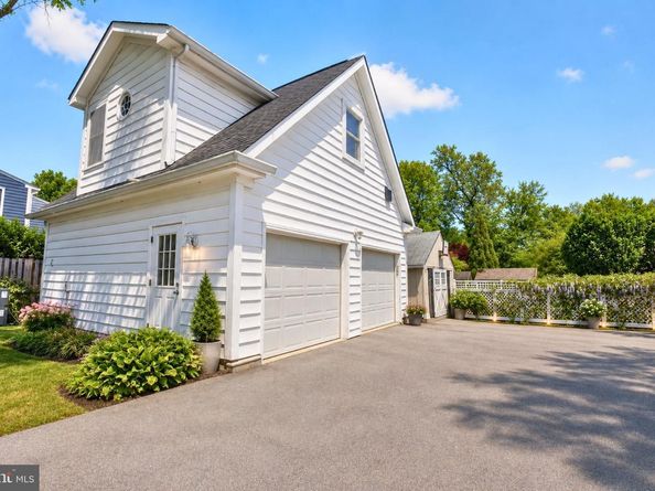 4415 Bradley Lane, Chevy Chase MD 20815