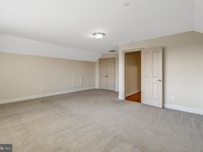 1318 Kurtz Road, Mclean VA 22101