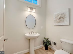 1318 Kurtz Road, Mclean VA 22101