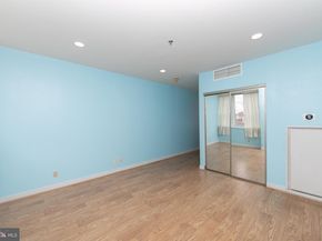 1100 Vine Street 1105, Philadelphia PA 19107