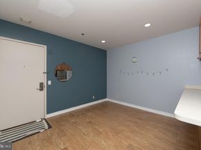 1100 Vine Street 1105, Philadelphia PA 19107