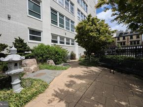 1100 Vine Street 1105, Philadelphia PA 19107