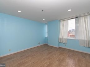 1100 Vine Street 1105, Philadelphia PA 19107