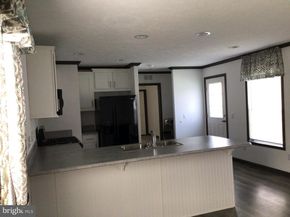 25 Kennedy Drive, Fairless Hills PA 19030