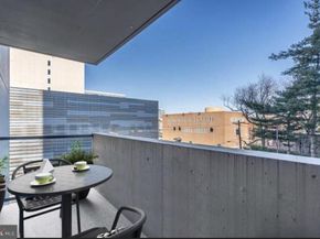 2001 Hamilton Street 429, Philadelphia PA 19130