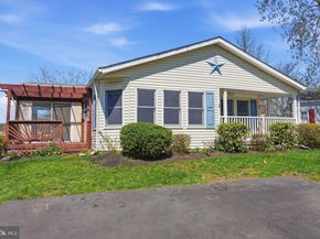 7 Juniper Circle, New Hope PA 18938