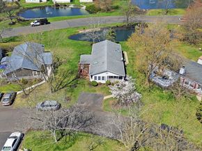 7 Juniper Circle, New Hope PA 18938