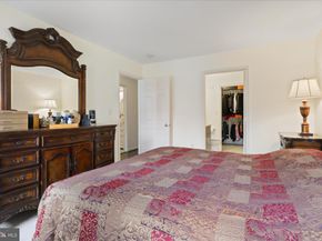 8065 Nicosh Circle Lane 55, Falls Church VA 22042