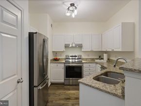 8065 Nicosh Circle Lane 55, Falls Church VA 22042