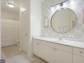 8065 Nicosh Circle Lane 55, Falls Church VA 22042
