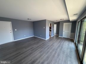 2754 Hollywood Road 202, Falls Church VA 22043