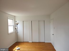 107 Lockart Plaza, Philadelphia PA 19116