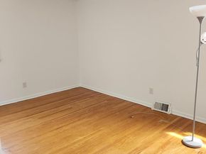 107 Lockart Plaza, Philadelphia PA 19116