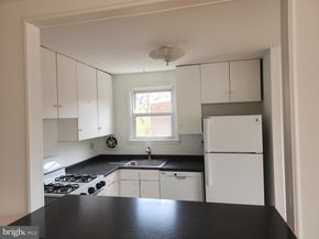 107 Lockart Plaza, Philadelphia PA 19116