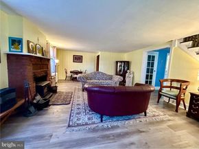 2415 2nd Street Pike, Newtown PA 18940