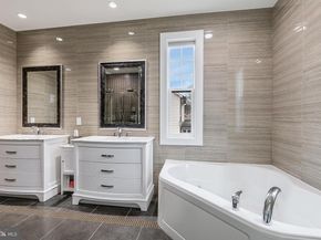 606 S Barton Street, Arlington VA 22204