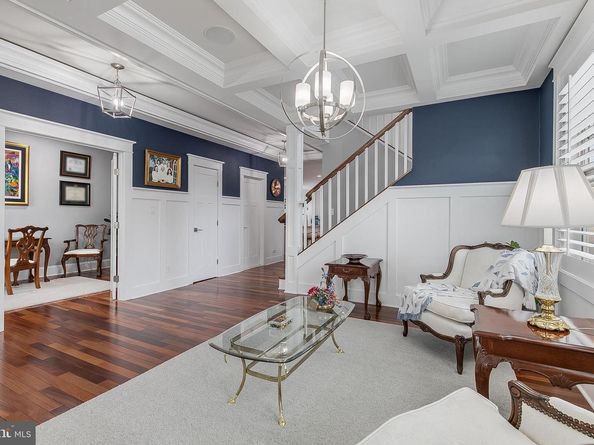 606 S Barton Street, Arlington VA 22204