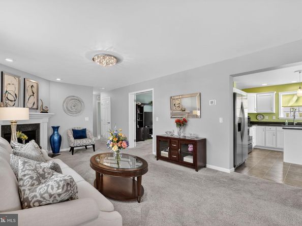 411 Honeysuckle Lane, Blue Bell PA 19422