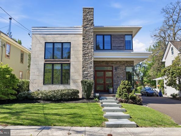 94 East Street, Doylestown PA 18901