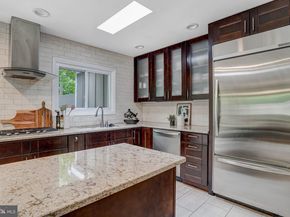 9203 Saint Marks Place, Fairfax VA 22031