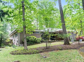 9203 Saint Marks Place, Fairfax VA 22031