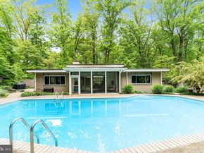 9203 Saint Marks Place, Fairfax VA 22031