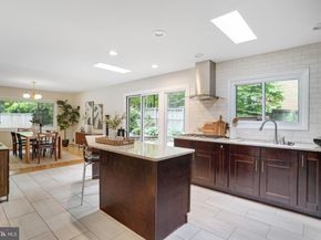 9203 Saint Marks Place, Fairfax VA 22031