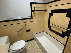 208 Golf Road, Darby PA 19023