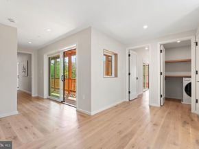 21 Overbeck Alley NE, Washington DC 20002