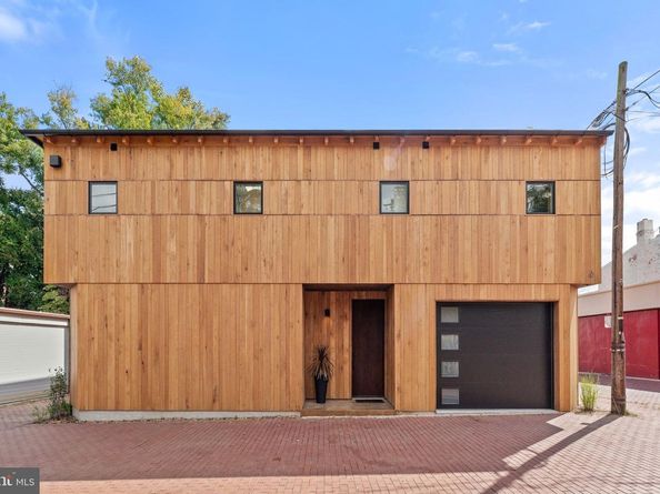 21 Overbeck Alley NE, Washington DC 20002