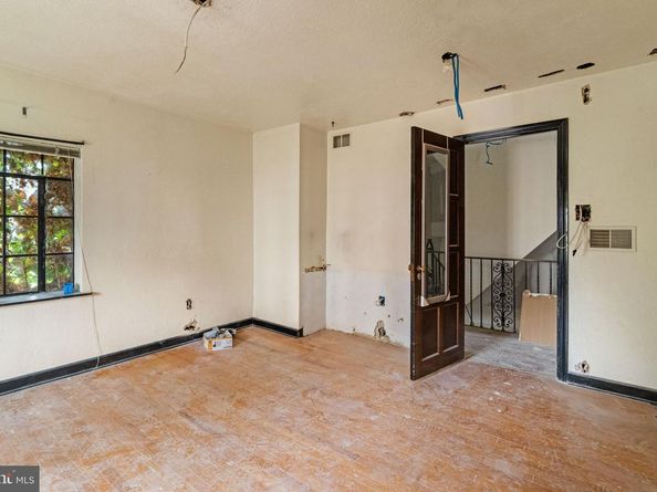 1102 Childs Avenue, Drexel Hill PA 19026