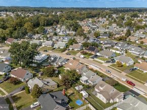 23 Misty Pine Road, Levittown PA 19056