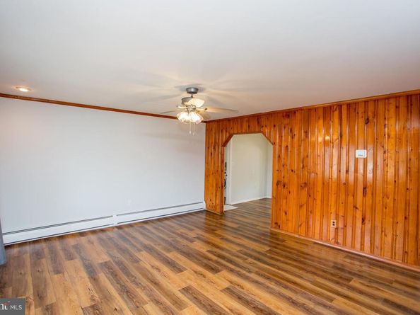 23 Misty Pine Road, Levittown PA 19056