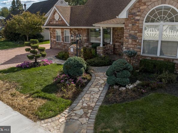 23 Misty Pine Road, Levittown PA 19056