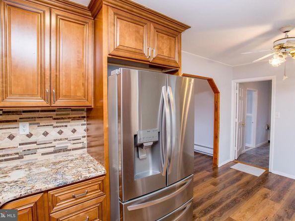 23 Misty Pine Road, Levittown PA 19056