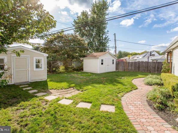 23 Misty Pine Road, Levittown PA 19056