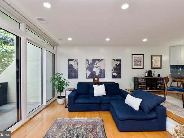 2204 S Quincy Street 1, Arlington VA 22204