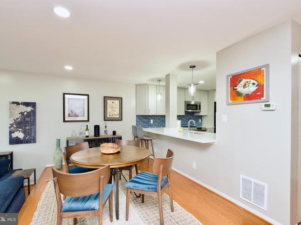 2204 S Quincy Street 1, Arlington VA 22204