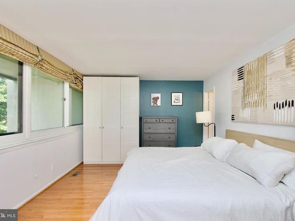 2204 S Quincy Street 1, Arlington VA 22204