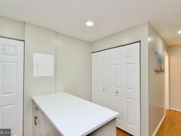 2204 S Quincy Street 1, Arlington VA 22204