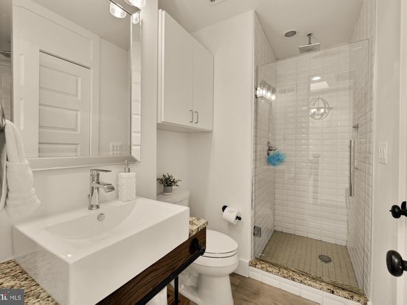 1739 D Street NE, Washington DC 20002