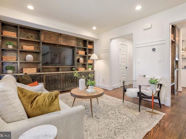 1739 D Street NE, Washington DC 20002