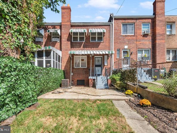 1527 Montana Avenue NE, Washington DC 20018