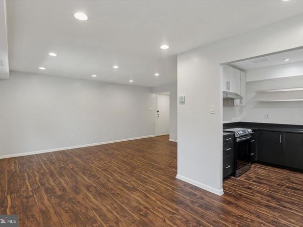 4000 Gypsy Lane 528, Philadelphia PA 19129