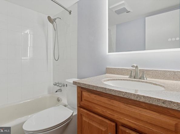 4000 Gypsy Lane 528, Philadelphia PA 19129